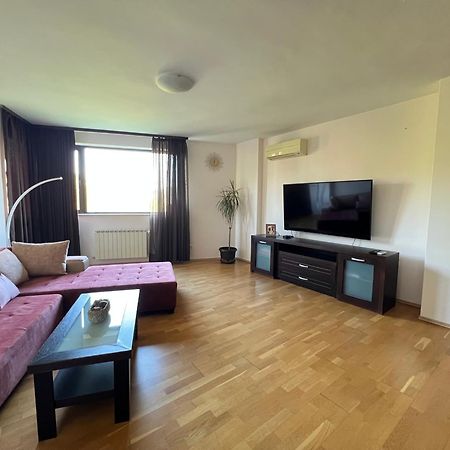 Pravets Lake Panorama Apartments Bagian luar foto