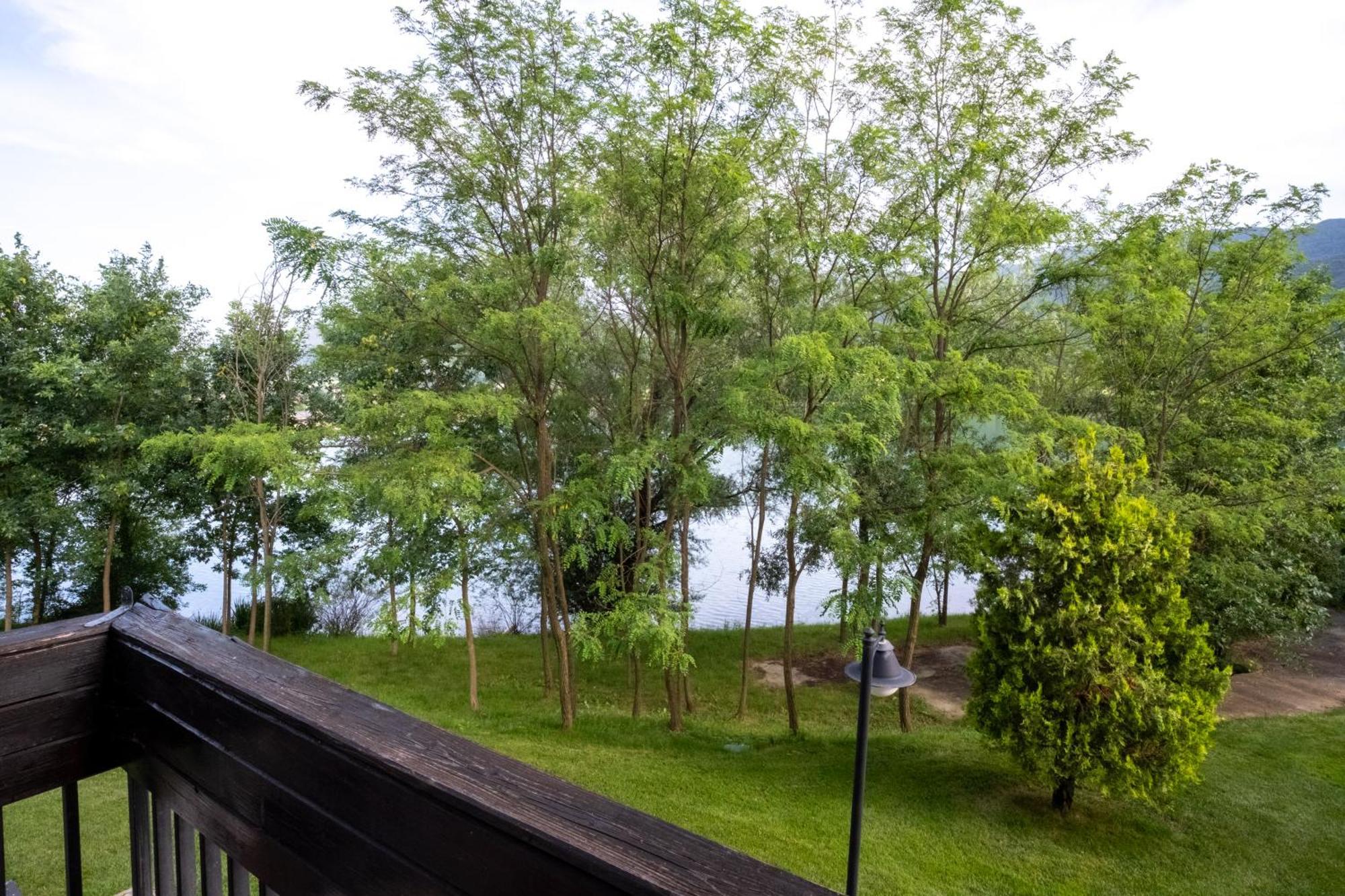 Pravets Lake Panorama Apartments Bagian luar foto