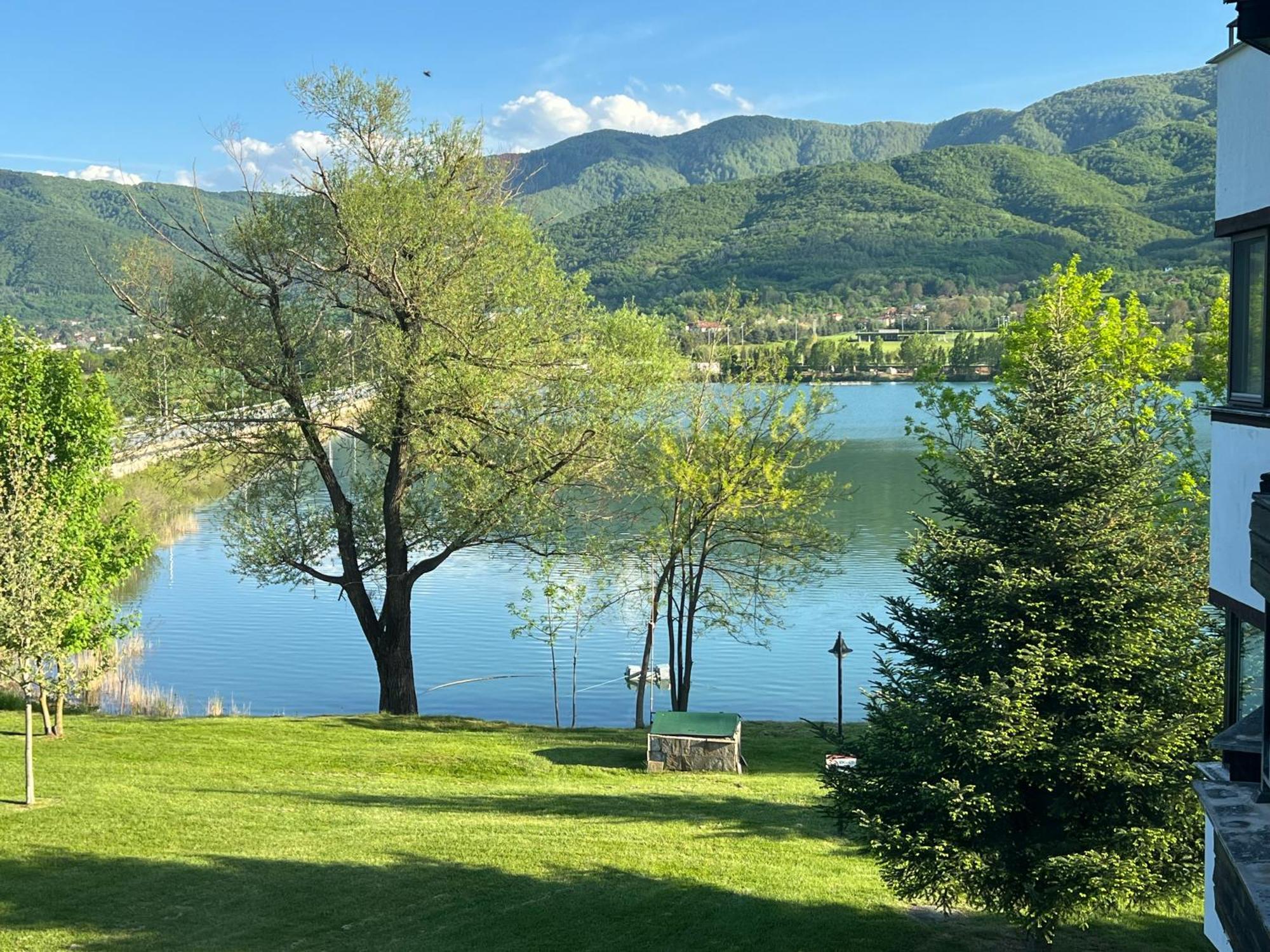 Pravets Lake Panorama Apartments Bagian luar foto